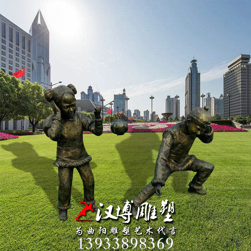 玻璃钢铜雕,放鞭炮人物雕像,童趣主题雕塑