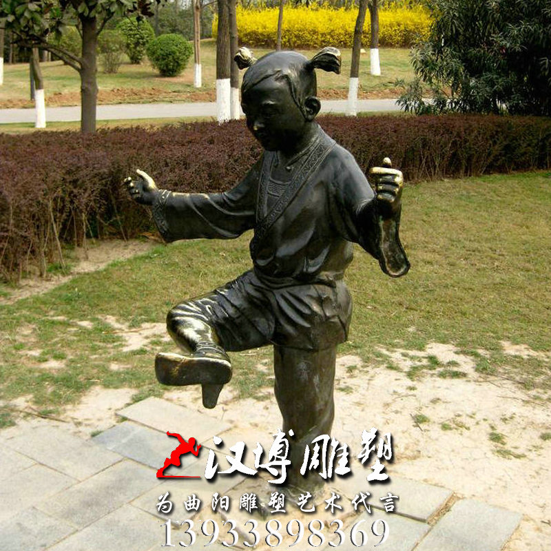 玻璃钢铜雕,踢毽子人物雕像,园林景观雕塑
