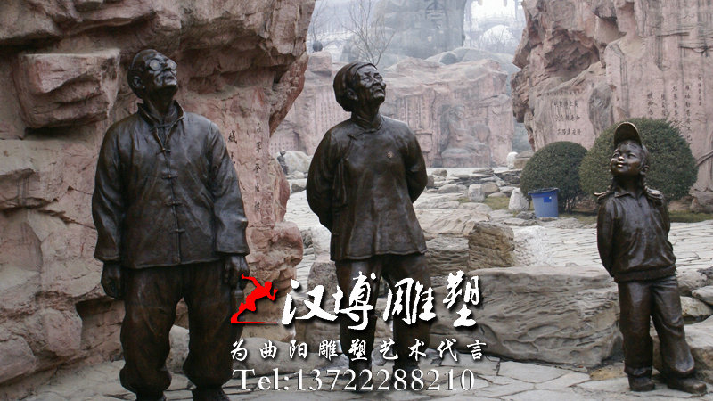 人物雕塑,玻璃钢雕塑,步行街雕塑