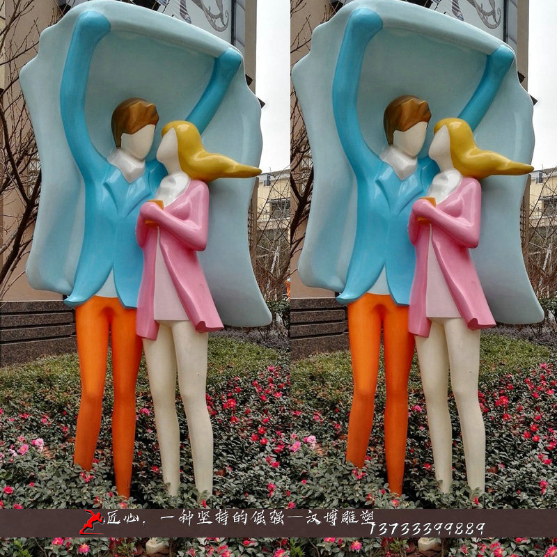 铸铜雕塑,情侣躲雨雕像,人物绘彩铜雕