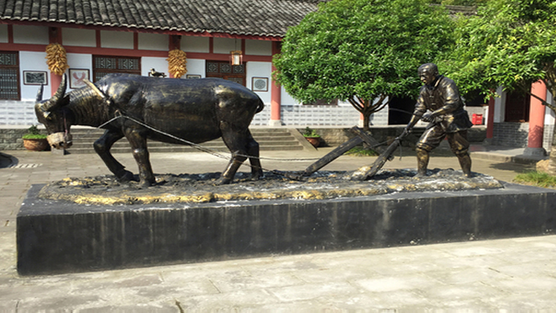 农耕牛雕塑,城市广场铜雕,户外雕像
